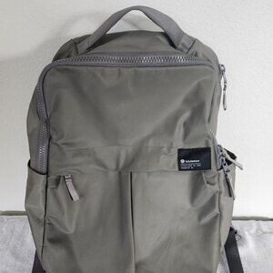 Lululemon Everyday Backpack 2.0 23L (Sage Green)